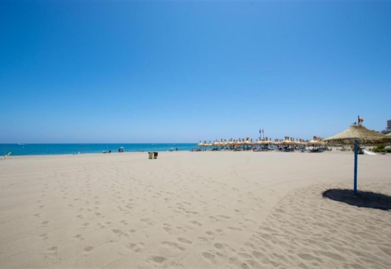 Beach Apartment Montemarcarihuela Torremolinos Exterior foto